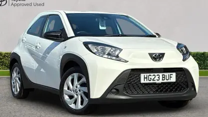 Used Toyota Aygo X PURE 72 HP (52 kW) 2025 SUV