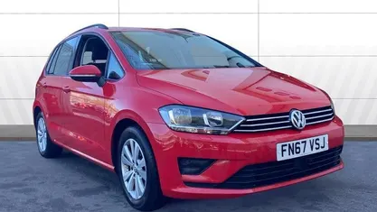 Used VW Golf VII SE 125 HP (91 kW) 2017 Hatchback