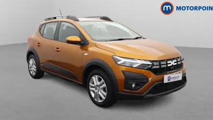 Used Dacia Sandero Expression 91 HP (66 kW) 2024 Orange Hatchback