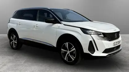 Used Peugeot 5008 GTi 131 HP (96 kW) 2023 White SUV