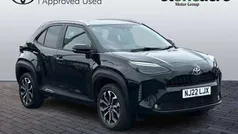 Black Used 2022 Toyota Yaris Cross Design SUV | £20,500 (Fair price)