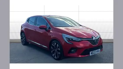 Used Renault Clio SE 90 HP (66 kW) 2022 Red Hatchback