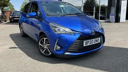 Used Toyota Yaris 101 HP (74 kW) 2020 Blue Hatchback
