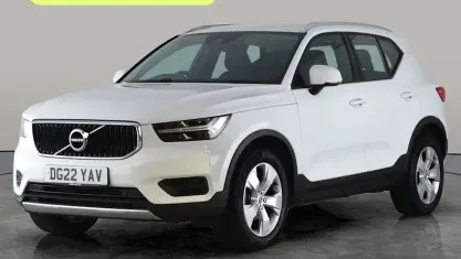 Usado Volvo XC40 Momentum 163 HP (119 kW) 2021 Branco SUV