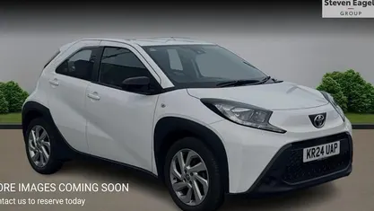 Used Toyota Aygo X PURE 72 HP (52 kW) 2025 SUV