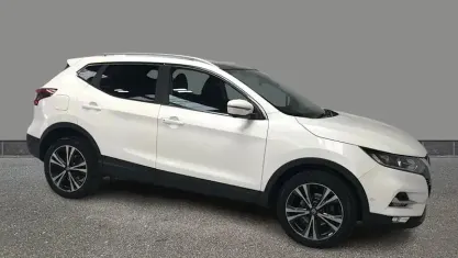 Używany Nissan Qashqai N-Connecta 140 KM (102 kW) 2020 Biały SUV