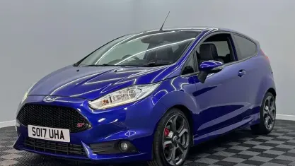 Usado Ford Fiesta ST 182 HP (133 kW) 2017 Azul Citadino