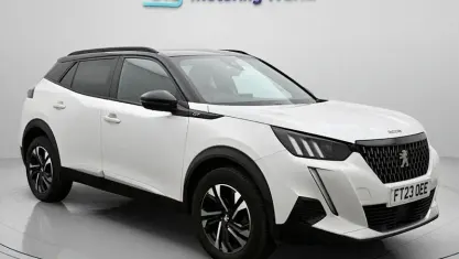 Used Peugeot 2008 GT 131 HP (96 kW) 2023 White SUV