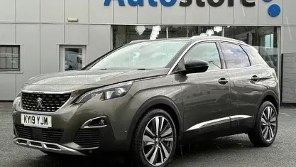 Usado Peugeot 3008 Premium 131 CV (96 kW) 2020 SUV