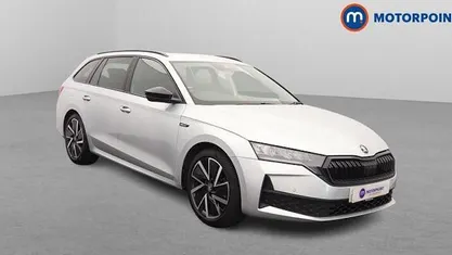 Begagnad Skoda Octavia SportLine 150 HK (110 kW) 2025 Silver Kombi