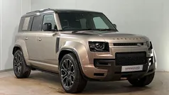 Used 2025 Land Rover Defender S SUV | £137,000