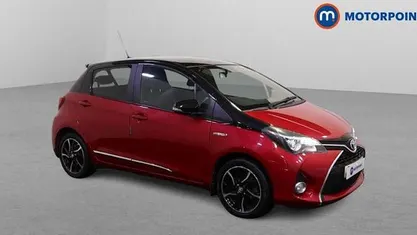 Red/black Used 2016 Toyota Yaris Hybrid Design Hatchback | £11,399 (Fair price)