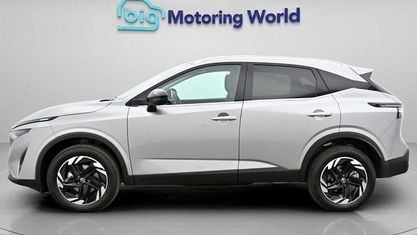 Nouă Nissan Qashqai N-Connecta 158 CP (116 kW) 2025 Argintiu SUV