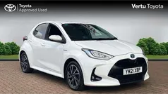 Used 2021 Toyota Yaris Hybrid Design Hatchback | £15,873 (Fair price)
