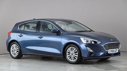 Begagnad Ford Focus Titanium 125 HK (91 kW) 2020 Halvkombi