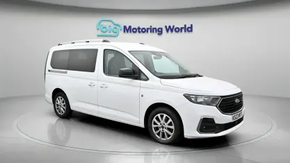 Used Ford Tourneo Connect Titanium 122 HP (89 kW) 2023 White MPV