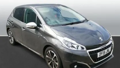 Used Peugeot 208 82 HP (60 kW) 2019 Hatchback