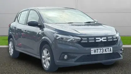 Usado Dacia Sandero Expression 101 HP (74 kW) 2025 Citadino