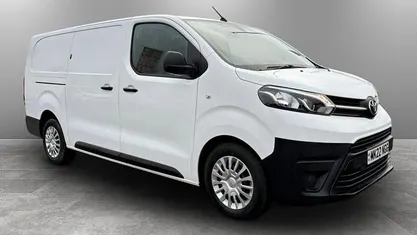 Used Toyota Proace 140 HP (102 kW) 2023 MPV