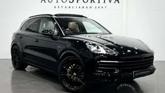 Used 2023 Porsche Cayenne Platinum Edition SUV | £61,990 (Fair price)