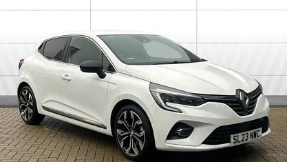 Used Renault Clio V Techno 145 HP (106 kW) 2023 Hatchback