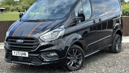 Used Ford Transit Custom Sport 185 HP (136 kW) 2021 Black Van