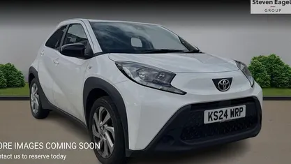 Used Toyota Aygo X PURE 72 HP (52 kW) 2025 SUV