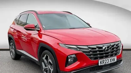 Begagnad Hyundai Tucson Premium 230 HK (169 kW) 2023 Röd SUV
