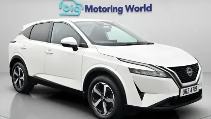Gebraucht Nissan Qashqai N-Connecta 140 PS (102 kW) 2023 Weiß SUV