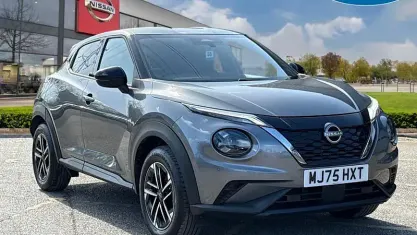 New Nissan Juke N-Connecta 143 HP (105 kW) 2025 Grey SUV