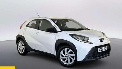 Usado Toyota Aygo X PURE 72 HP (52 kW) 2025 SUV