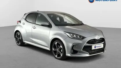 New Toyota Yaris 131 HP (96 kW) 2025 Silver Hatchback