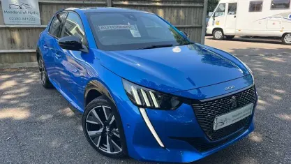Used Peugeot 208 GT-line 131 HP (96 kW) 2022 Blue Hatchback