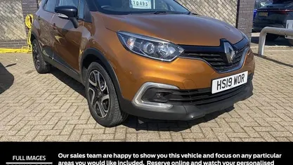 Usado Renault Captur Iconic 90 HP (66 kW) 2019 Vermelho SUV