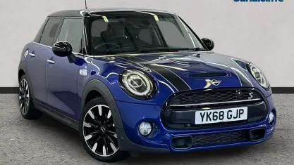 Used Mini Cooper S Exclusive 192 HP (141 kW) 2019 Blue Hatchback