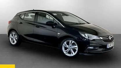 Used Vauxhall Astra SRi 105 HP (77 kW) 2019 Black Hatchback