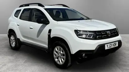 Used Dacia Duster Comfort 90 HP (66 kW) 2021 White SUV