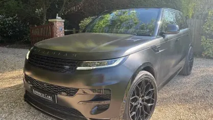 Käytetty Land Rover Range Rover Sport First Edition 349 HP (256 kW) 2023 Katumaasturi