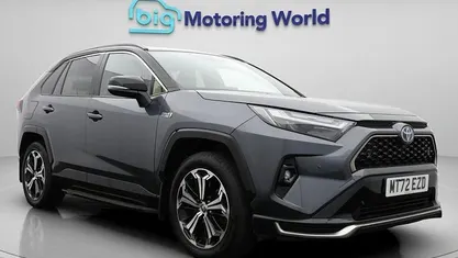 Used 2022 Toyota RAV4 Estate | £27,800 (Fair price)