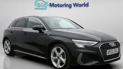 Używany Audi A3 Sportback S-Line 150 KM (110 kW) 2023 Czarny Hatchback