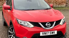 Red Used 2016 Nissan Qashqai Tekna SUV | £9,350 (Fair price)