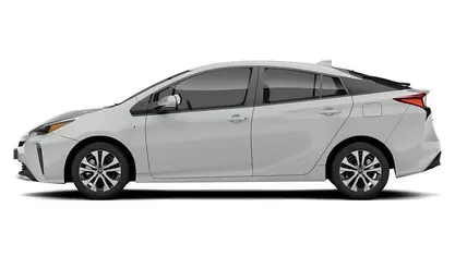 Used Toyota Prius 122 HP (89 kW) 2019 Hatchback