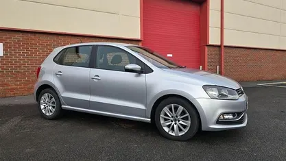 Used VW Polo SE 90 HP (66 kW) 2015 Hatchback