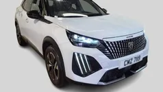 Metallic okenite white Used 2023 Peugeot 2008 GT SUV | £17,495 (Fair price)