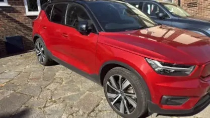 Usado Volvo XC40 Pro 300 kW (408 HP) 2021 Vermelho SUV