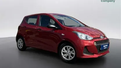 Used Hyundai i10 67 HP (49 kW) 2017 Red Hatchback