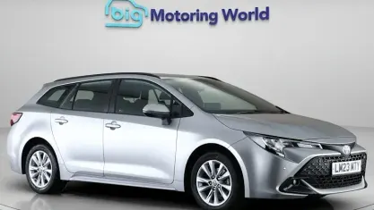 Used Toyota Corolla 140 HP (102 kW) 2023 Silver Estate