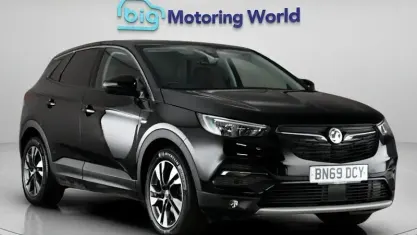 Gebraucht Vauxhall Grandland X SRi 177 PS (130 kW) 2019 Schwarz SUV