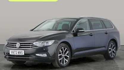 Begagnad VW Passat SEL 150 HK (110 kW) 2022 Svart Kombi