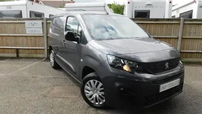 Used Peugeot Partner 102 HP (75 kW) 2021 MPV